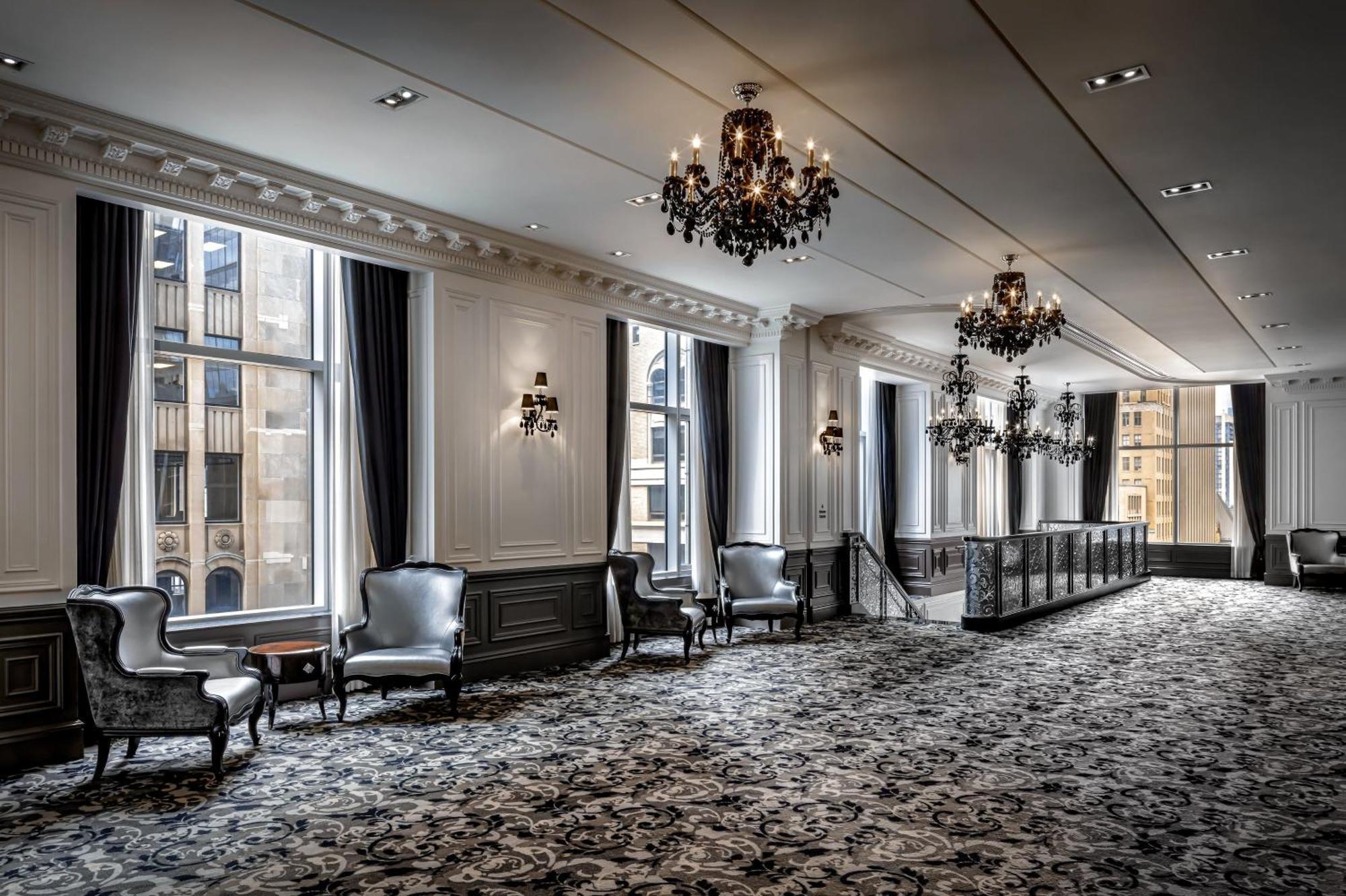The St. Regis Toronto Hotel Exterior photo