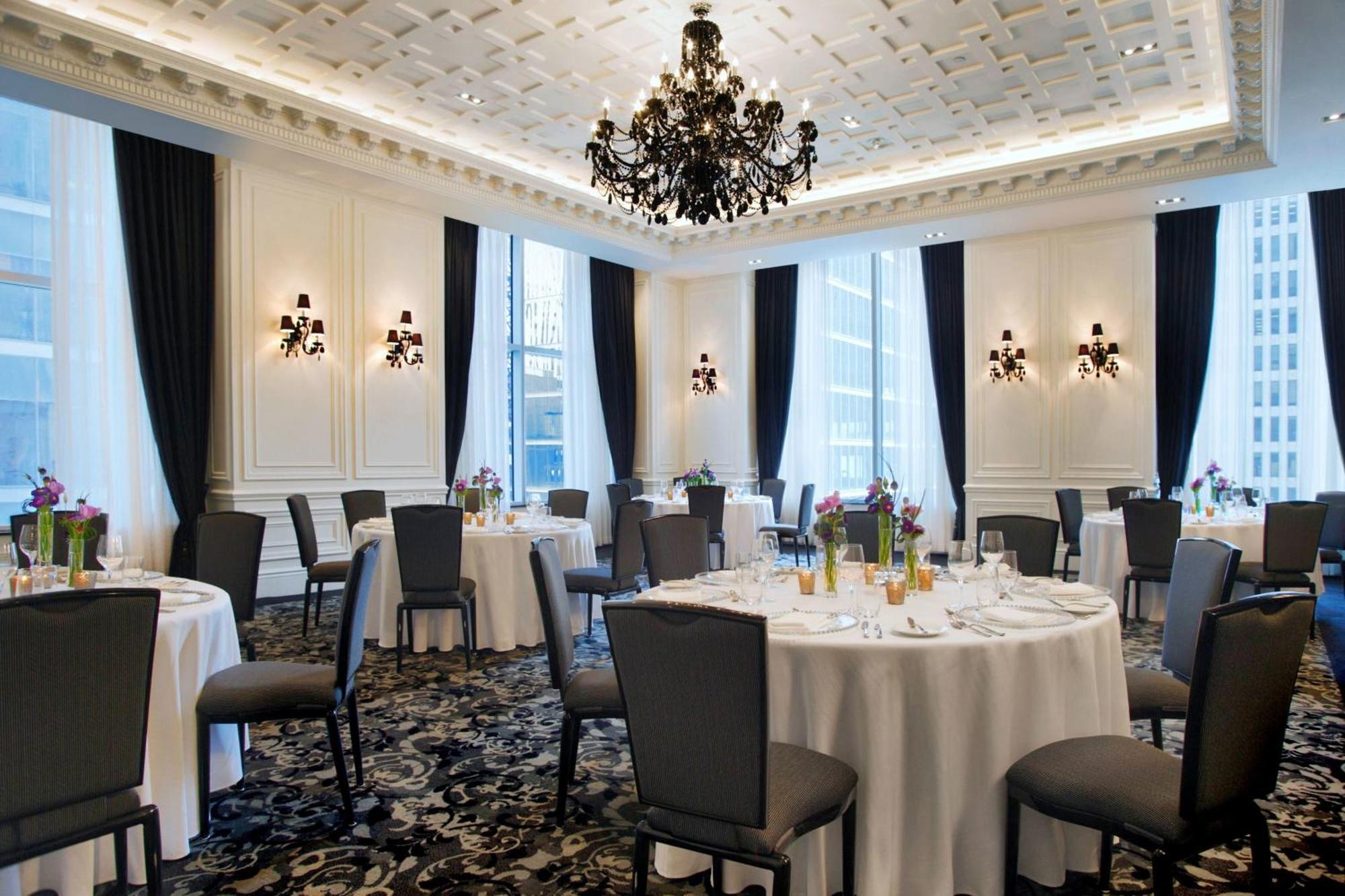 The St. Regis Toronto Hotel Exterior photo